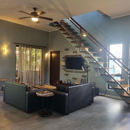 Anahaw Bed & Breakfast Ел Нидо Екстериор снимка